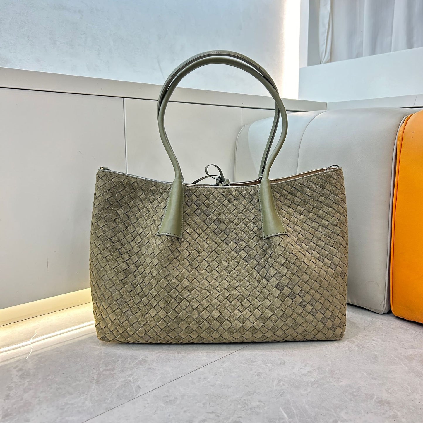 First layer cowhide matte woven tote bag, portable messenger, one shoulder, underarm bag, large capacity mommy bag, women's