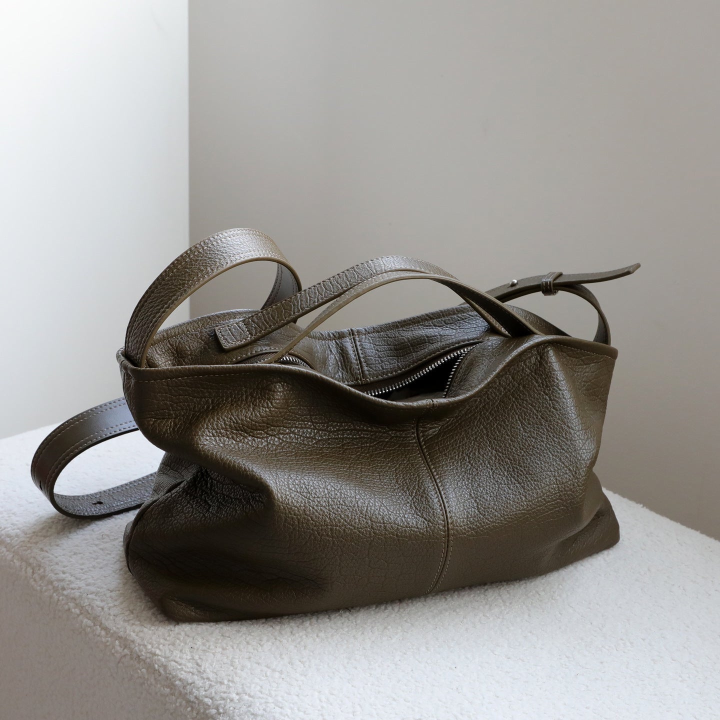 Elephant Grain Tote Bag for Women Top Layer Cowhide Slouchy Shoulder Crossbody Handbag, Versatile Pillow Purse with Premium Leather Texture