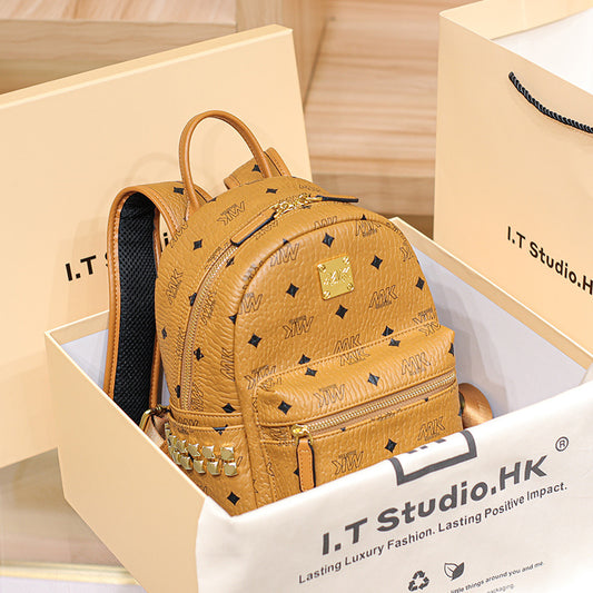 Genuine Leather Backpack for Women, New Fall Winter Trendy Large Capacity Commute Travel Daypack, Premium Fashionable Bag for Ladies