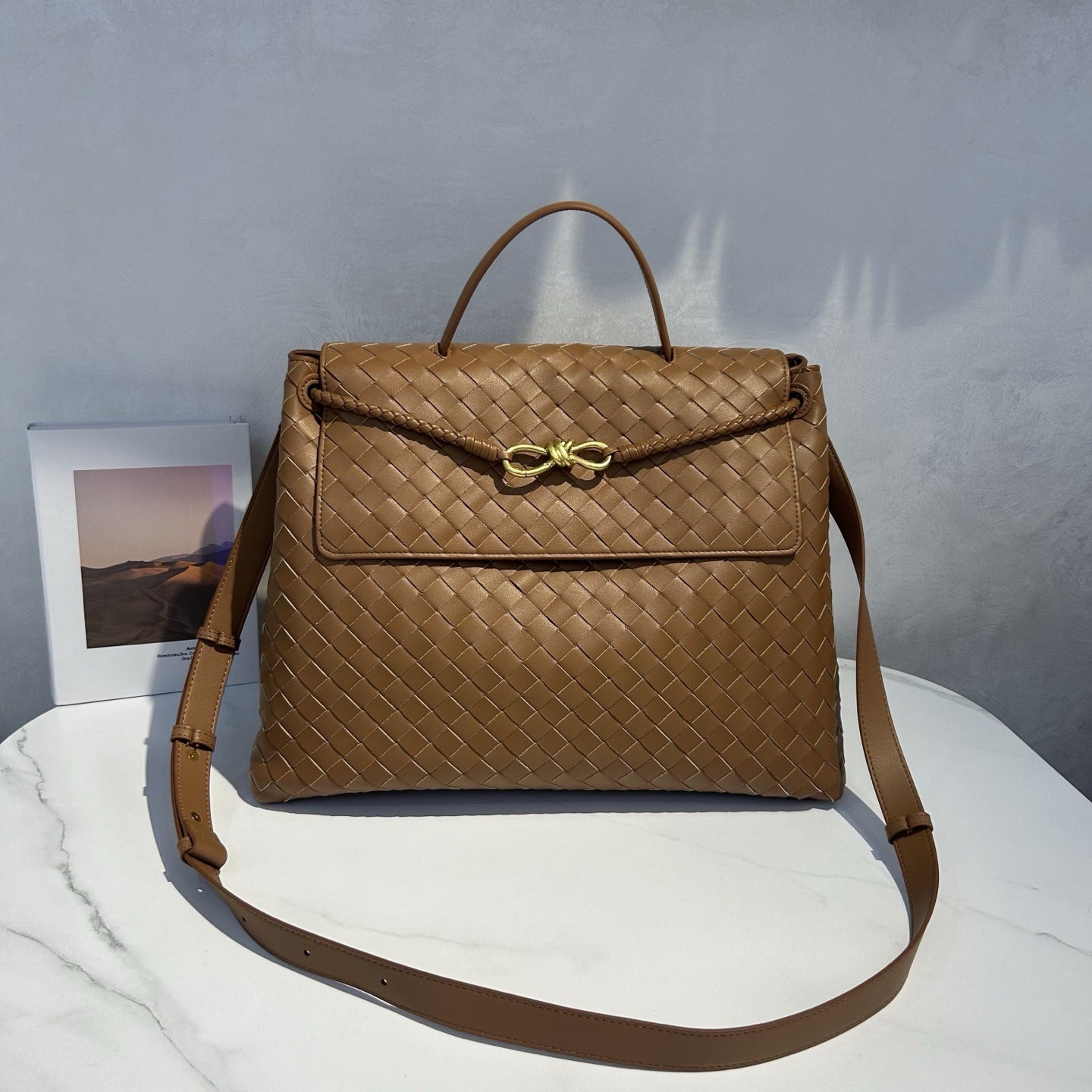 Genuine Leather Woven Large Capacity Handbag for Women, Premium Shoulder Crossbody Top Handle Purse, Fashionable Everyday Bag for Ladies