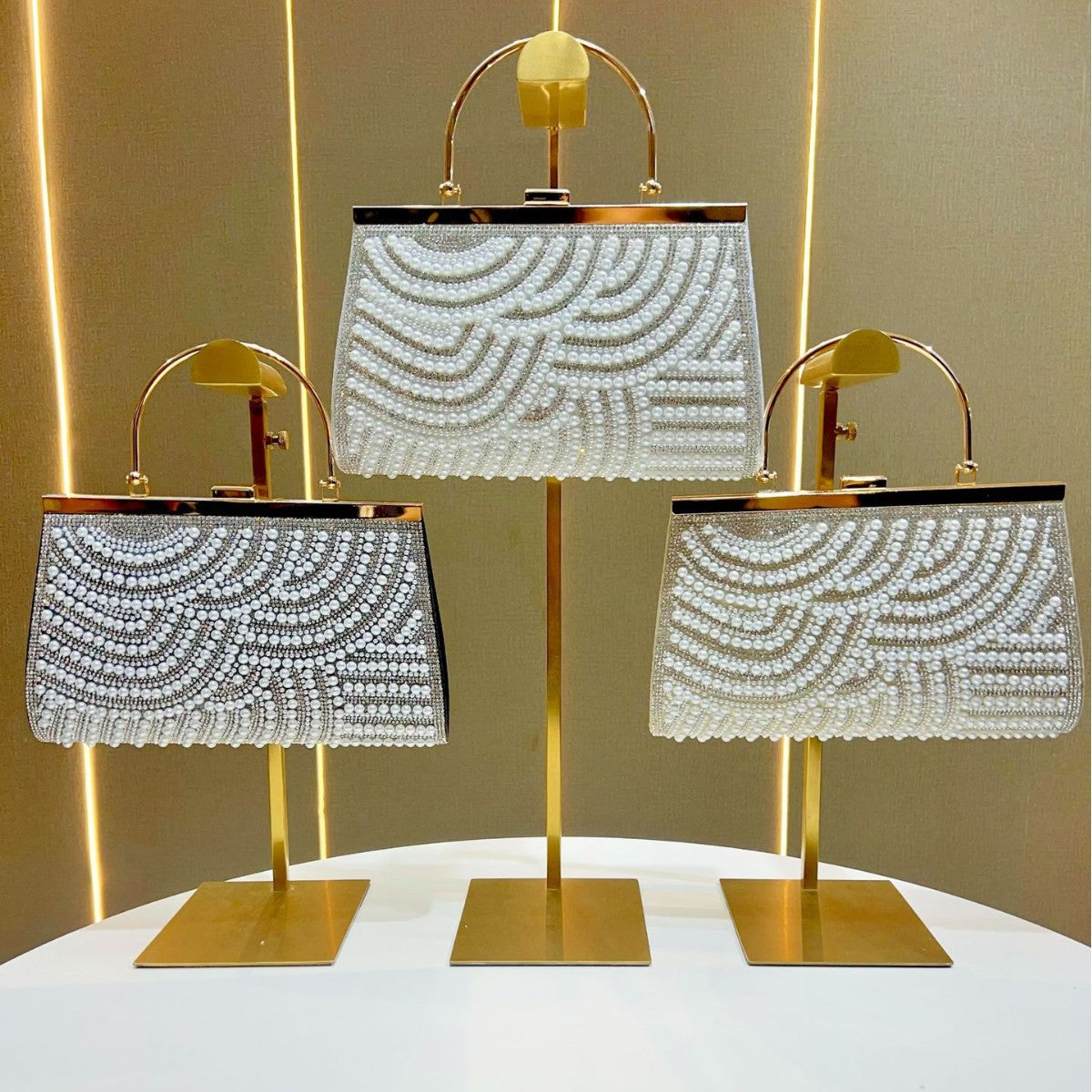 Elegant Chinese Style Pearl Chain Evening Bag for Women, A Premium Hot-Selling Crossbody Shoulder Handbag with Sophisticated Oriental Design, Perfect for Banquets Weddings & Formal Events