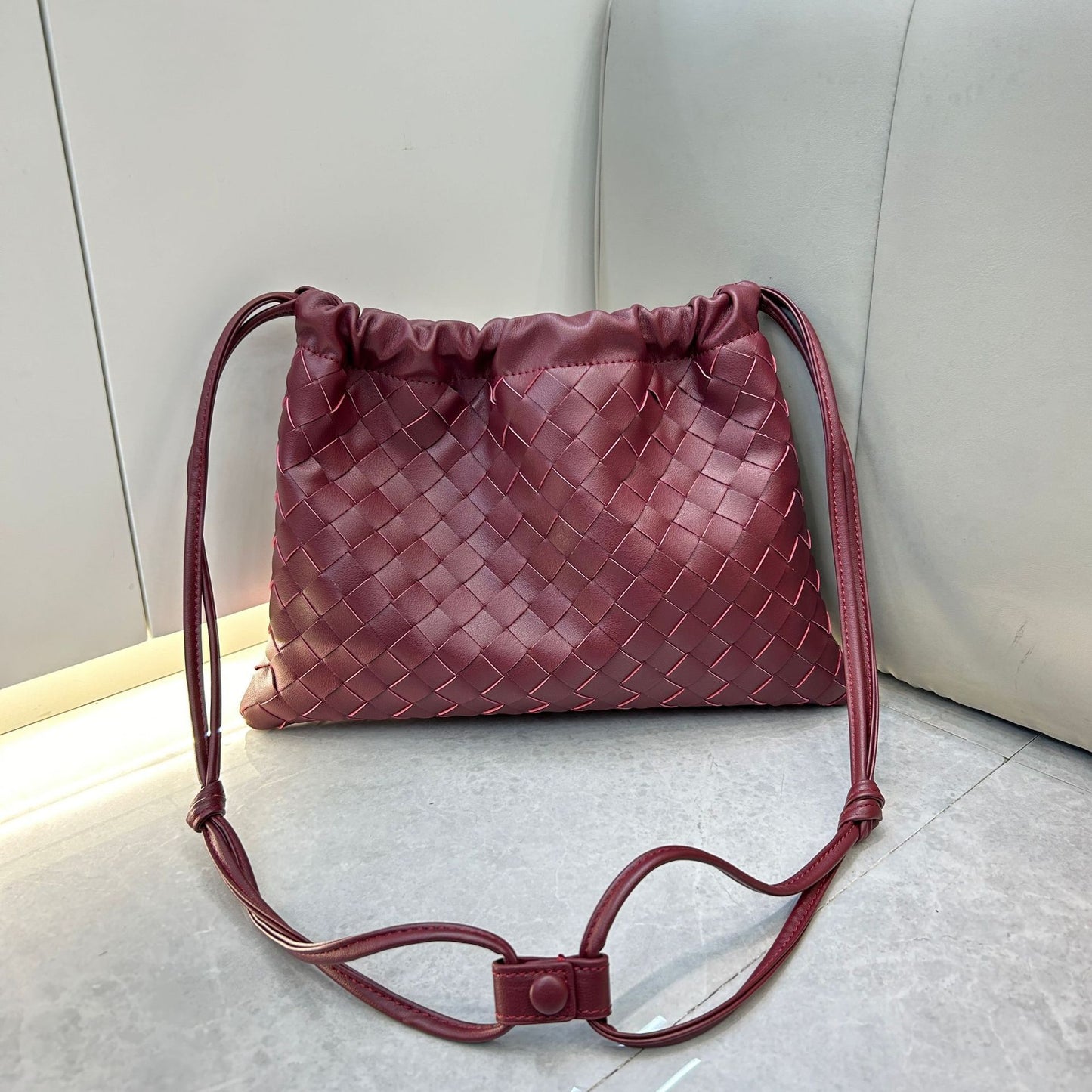 First layer cowhide leather woven bag, clutch bag, drawstring lucky bag, large capacity underarm shoulder bag, bag for women
