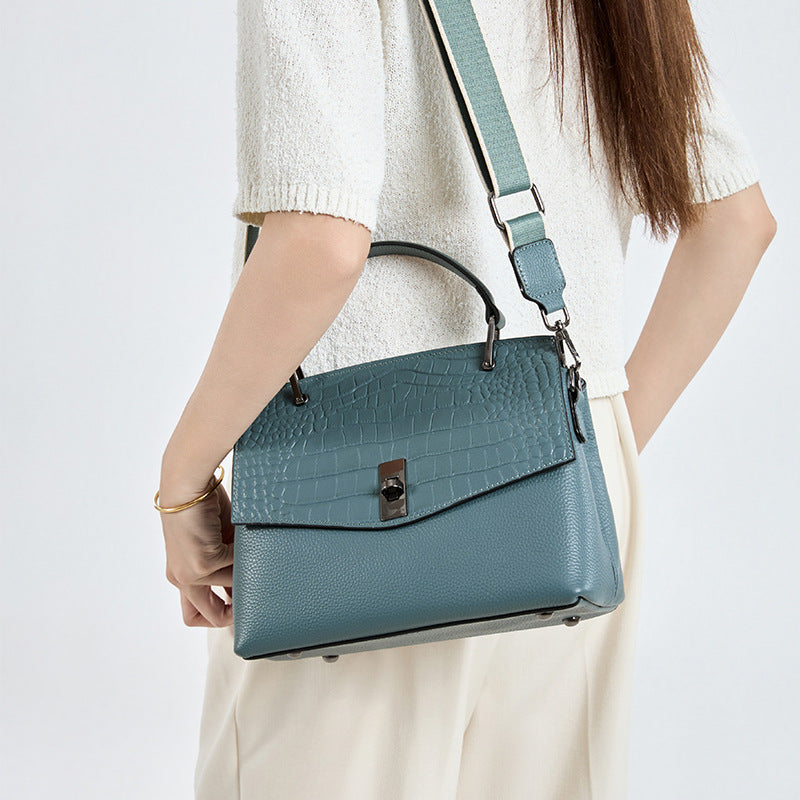 New Arrival Croc-Effect Genuine Leather Small Square Bag for Women, A Premium Top-Layer Cowhide Shoulder Handbag with Elegant Design, Perfect Gift for Mom