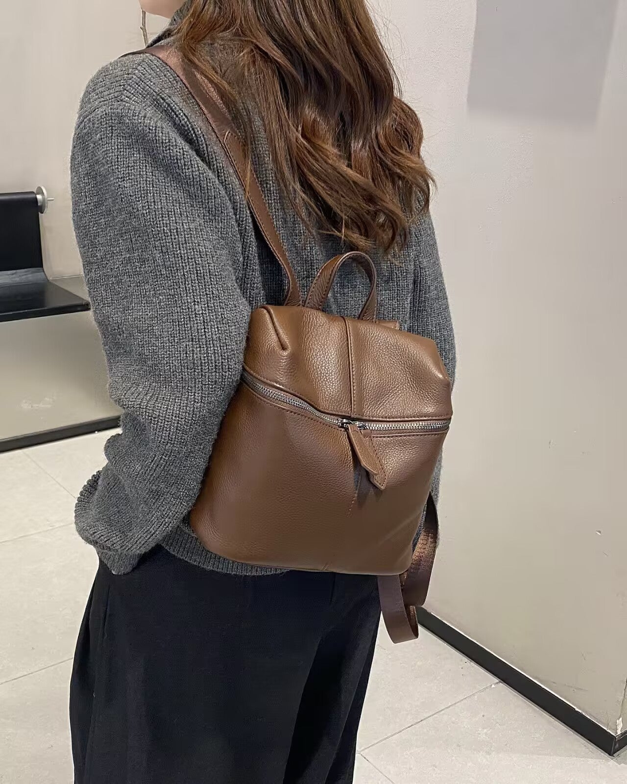 Genuine Top Layer Pebbled Cowhide Leather Backpack for Women, Multi-Pocket Large Capacity Commute Casual Daypack, Versatile Travel Shoulder Bag for Ladies