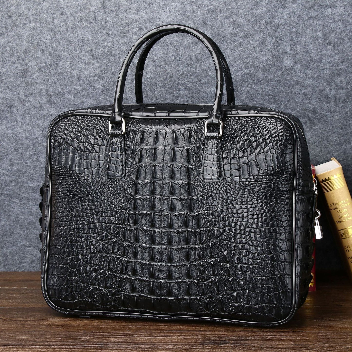 New Arrival Croc-Effect Business Briefcase for Men, A High-End Large Capacity Top-Handle Bag with Fashionable Sophisticated Design