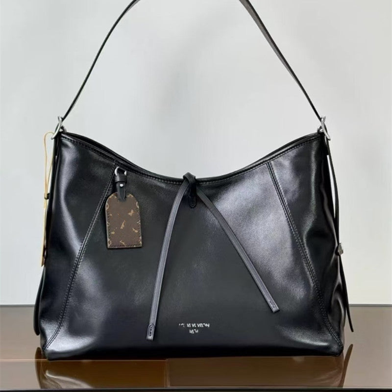 Genuine Sheepskin Leather Tote Bag for Women Large Capacity Black Shoulder Handbag with Chain Strap, Trendy Crossbody Purse with Premium Texture