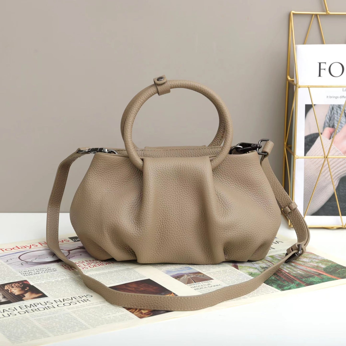 Genuine Leather Niche Designer Pleated Cloud Bag for Women, New Arrival Large Capacity Stylish Handbag, Trendy Casual Shoulder Purse for Ladies