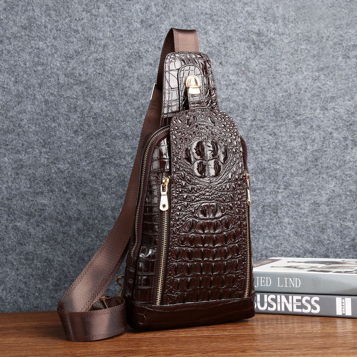 New Arrival Croc-Effect Genuine Leather Chest Bag for Men, A Top-Layer Cowhide Crossbody Shoulder Front Pack with Fashionable Design, Perfect for Outdoor & Casual Use