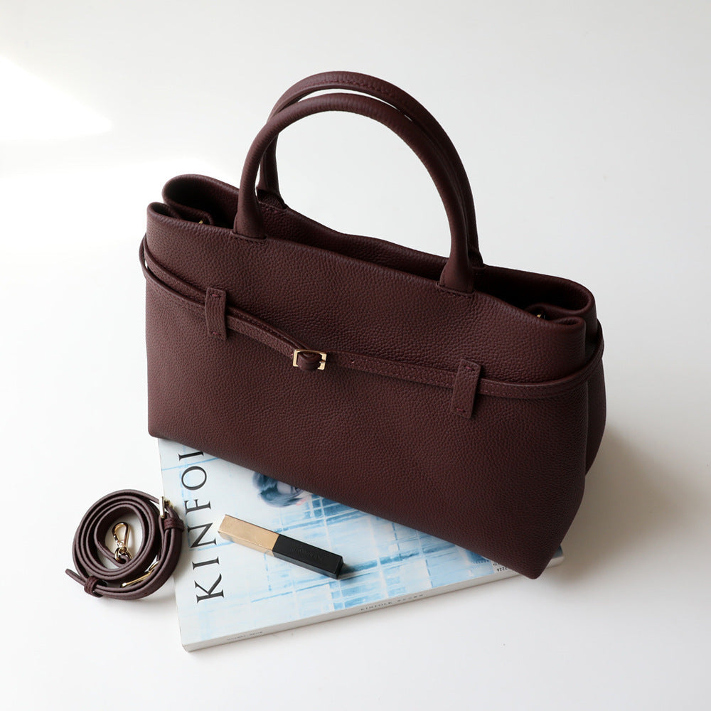 Top Layer Cowhide Commuter Tote Bag for Women Minimalist Large Capacity Genuine Leather Handbag, Premium Versatile Purse with Timeless Elegance