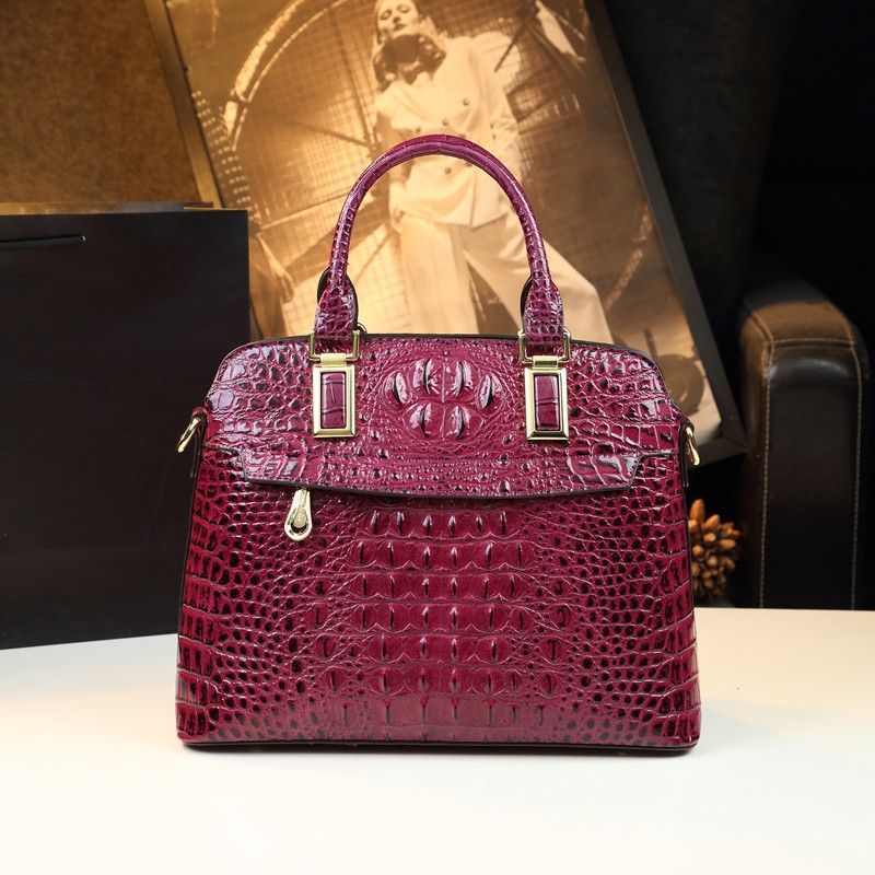 New Arrival Croc-Effect Genuine Leather Mom Bag for Women, A High-End Top-Handle Shoulder Handbag with Elegant Premium Design, Perfect for Middle-Aged Moms