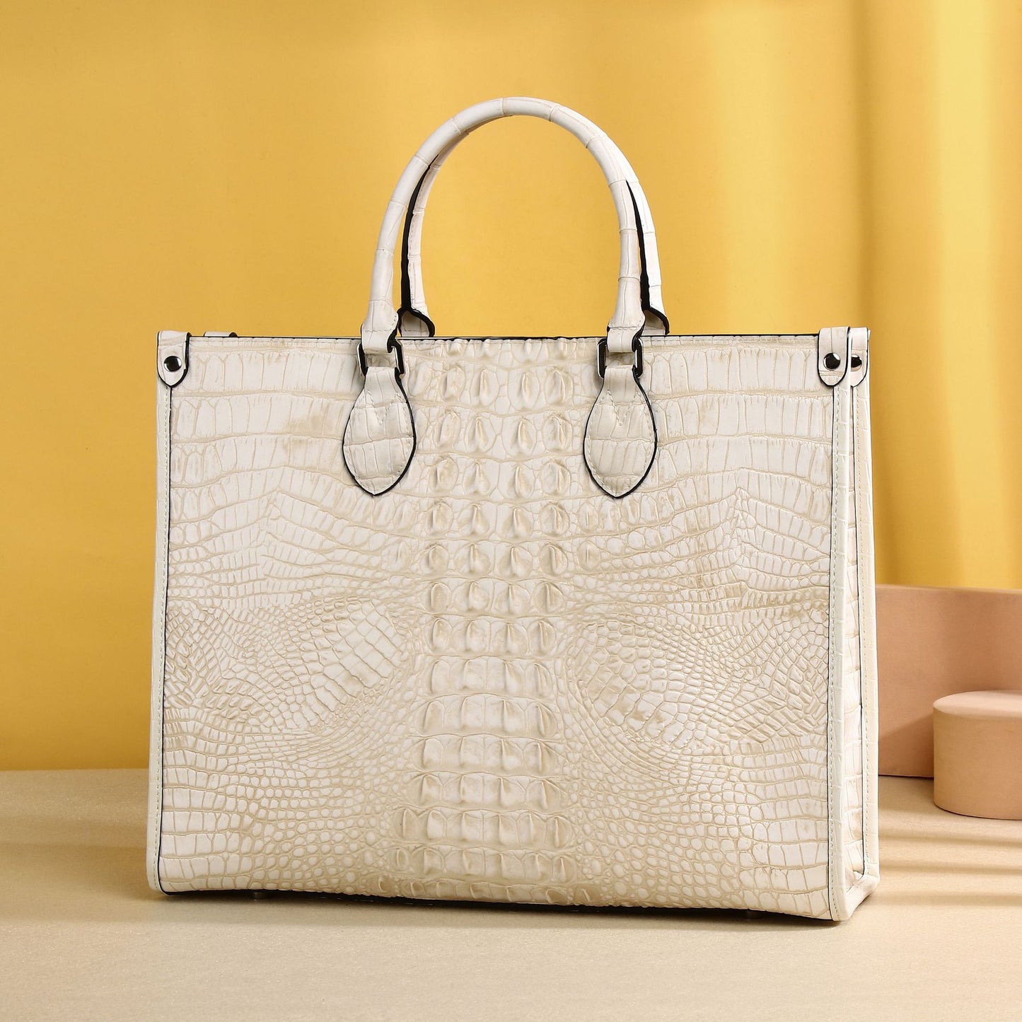 New Arrival Croc-Effect Large Capacity Tote Bag for Women, A Minimalist Versatile Shoulder Crossbody Handbag with Fashionable Everyday Design