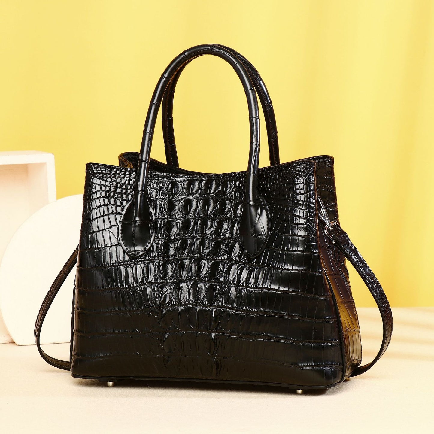 New Arrival Classic 25cm Croc-Effect Garden Tote Bag for Women, A High-End Top-Handle Shoulder Crossbody Handbag with Fashionable Design