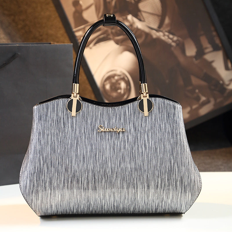 Large Capacity Tote Bag for Women Mother's Day Gift Middle-Aged Mom Shoulder Handbag, Versatile Elegant Purse with Spacious Design