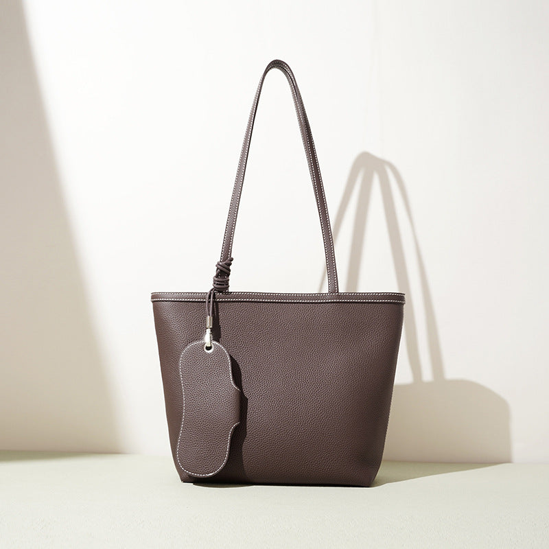 Niche Designer Large Capacity Tote Bag with Zipper, Top Layer Cowhide Shoulder Handbag, Perfect for School and Daily Commute for Women