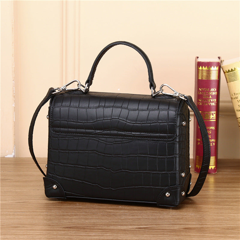 New Arrival Croc-Effect Genuine Leather Box Bag for Women, A Structured Doctor Shoulder Crossbody Handbag with Large Capacity & Fashionable Everyday Design