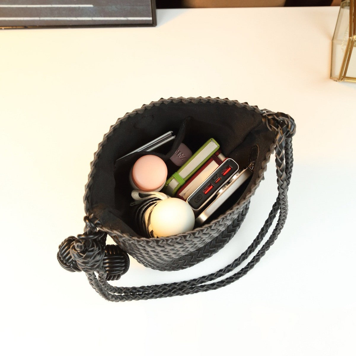 Handwoven Bucket Basket Bag for Women Casual Shoulder Crossbody Handbag, Minimalist Purse with Natural Woven Texture