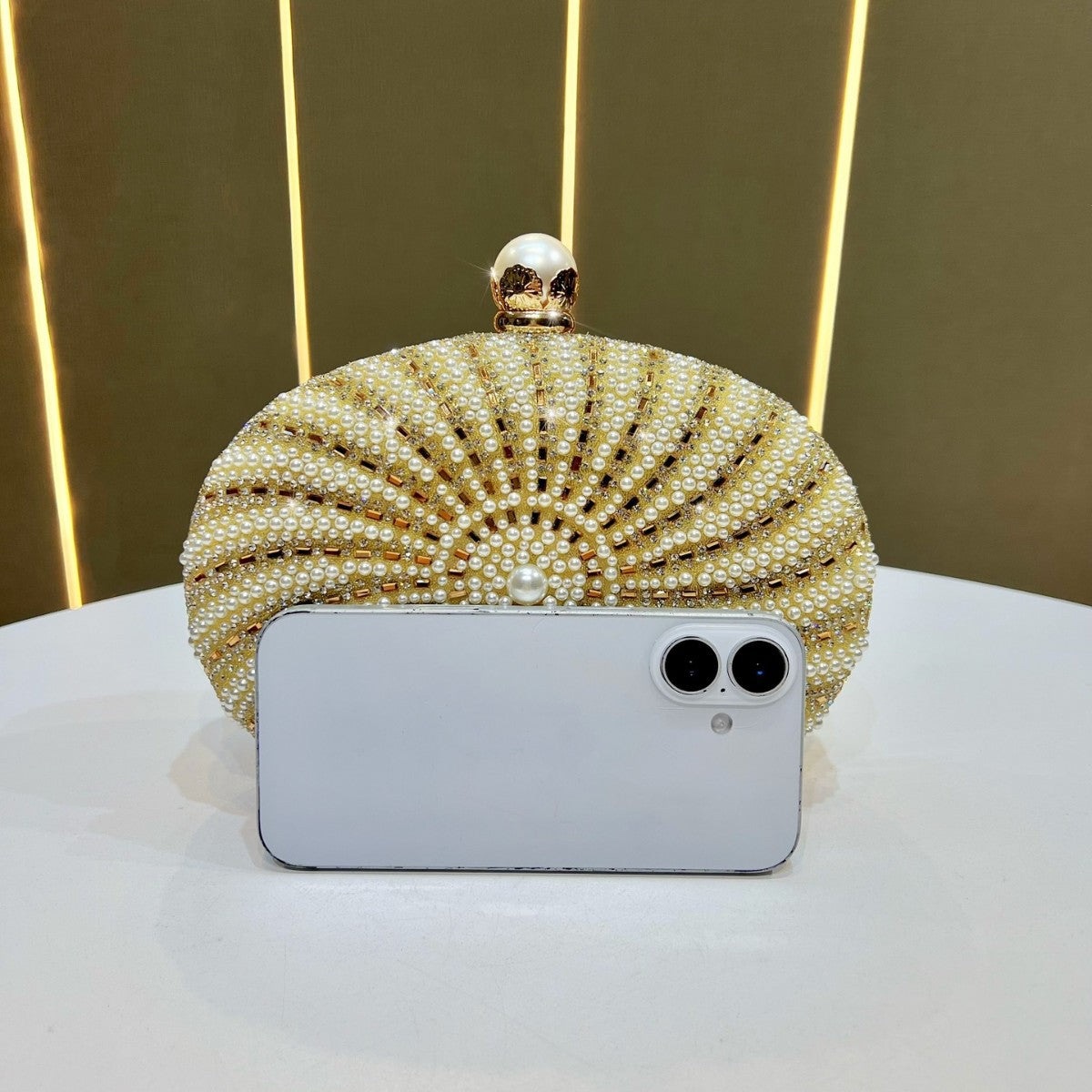 Elegant Pearl & Rhinestone-Embellished Evening Clutch for Women, A Premium Light Luxury Crossbody Handbag with Top Handle, Perfect for Cheongsam Formal Dresses Weddings & Banquets
