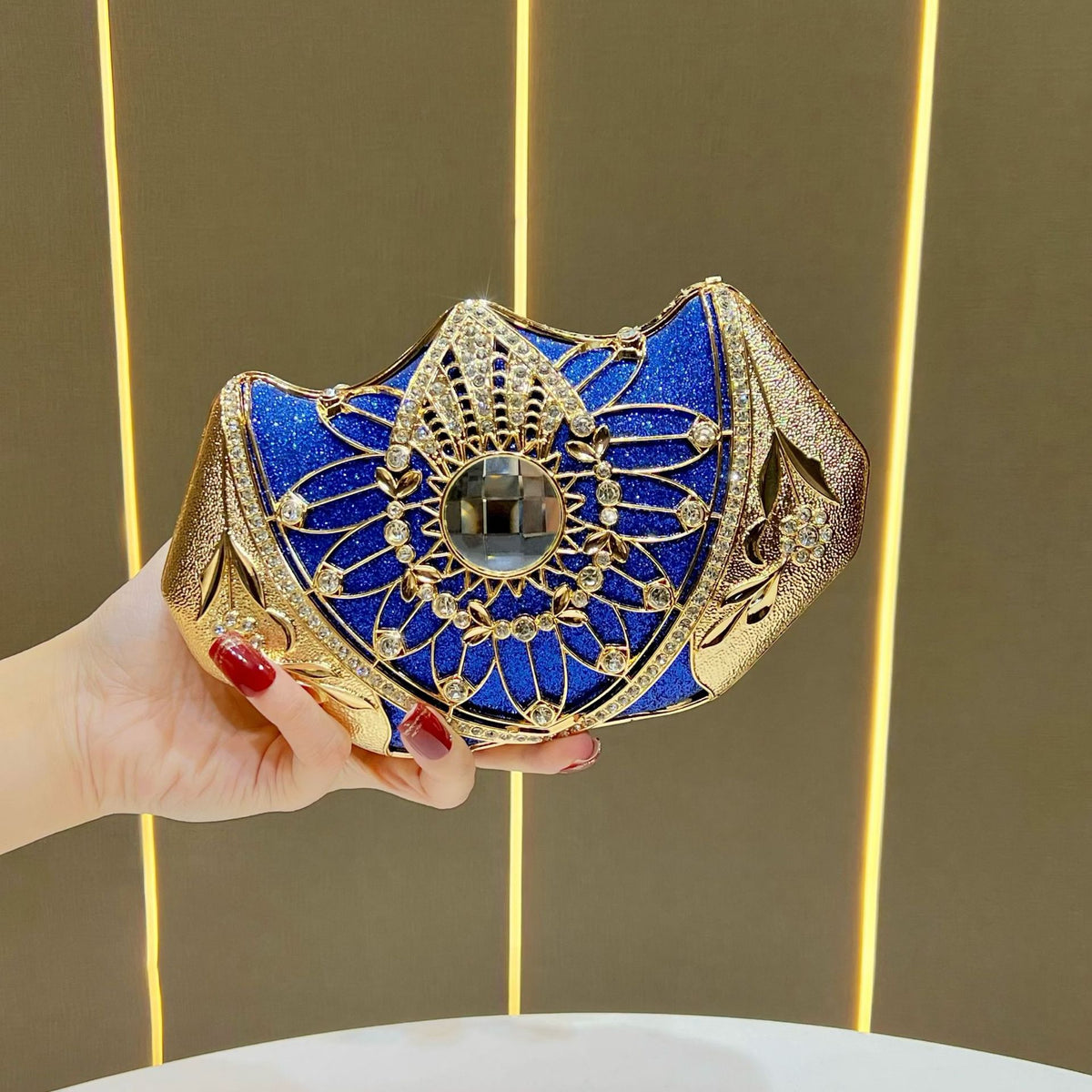 Elegant Rhinestone-Embellished Evening Clutch for Women, A Light Luxury Top-Handle Crossbody Bag  Chic Design & Exquisite Heavy-Duty Craftsmanship, Perfect for Banquets Weddings & Formal Events