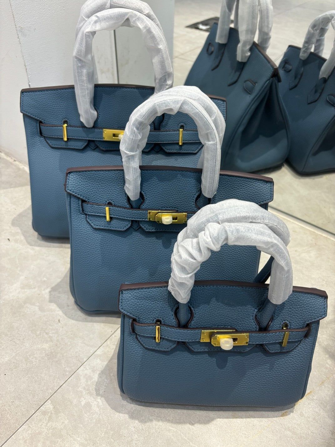 Genuine Pebbled Leather Birkin-Style Gold Hardware Large Capacity Handbag for Women, European Fashion Top Handle Purse, Trendy Casual Tote Bag for Ladies