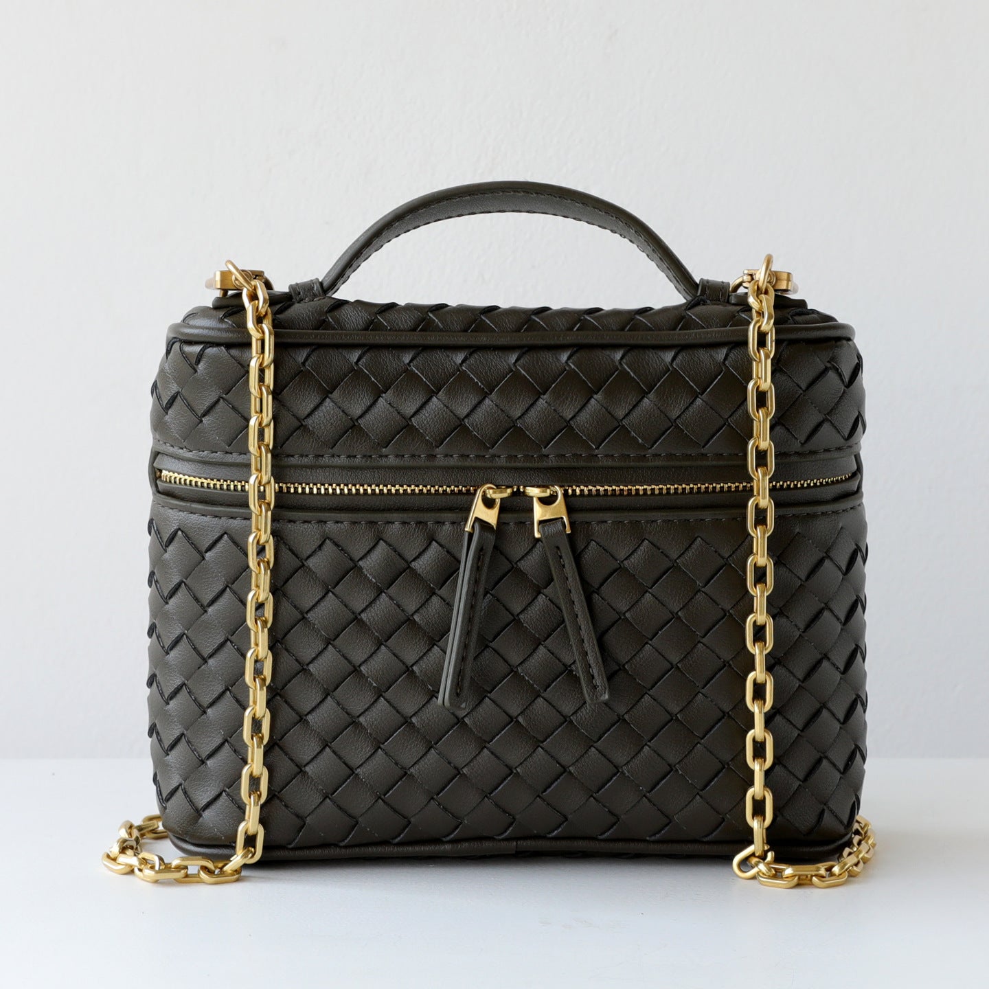Handwoven Mini Box Phone Bag for Women Chain Shoulder Crossbody Handbag, Premium Genuine Leather Purse with Versatile Style