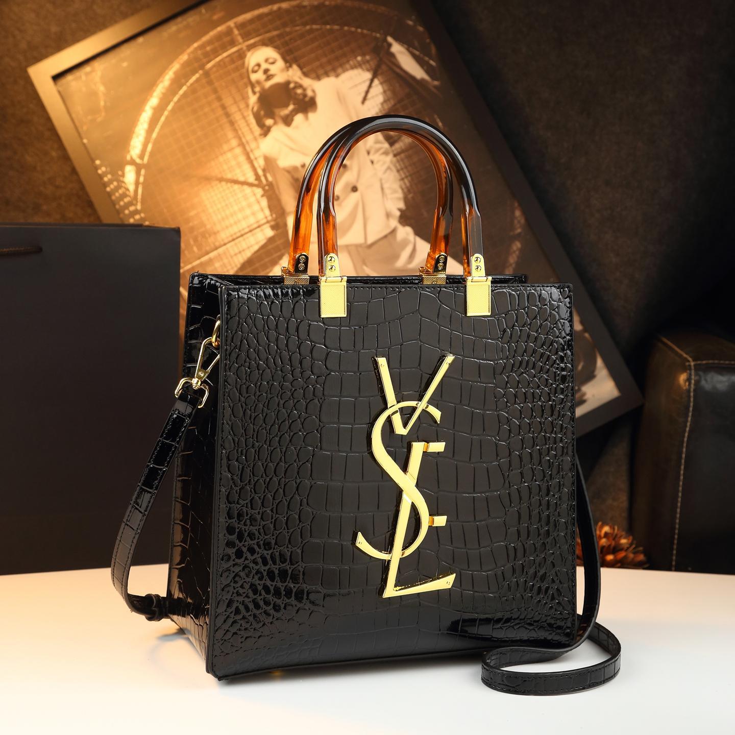 New Arrival Croc-Effect Genuine Leather Bag for Women, An Elegant Large Capacity Commuter Crossbody Top-Handle Handbag Perfect for Moms