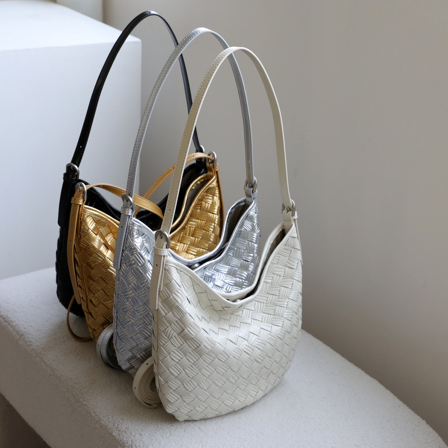 Top Layer Cowhide Woven Underarm Bag for Women Minimalist Handmade Shoulder Crossbody Handbag, Premium Genuine Leather Purse with Artisan Texture