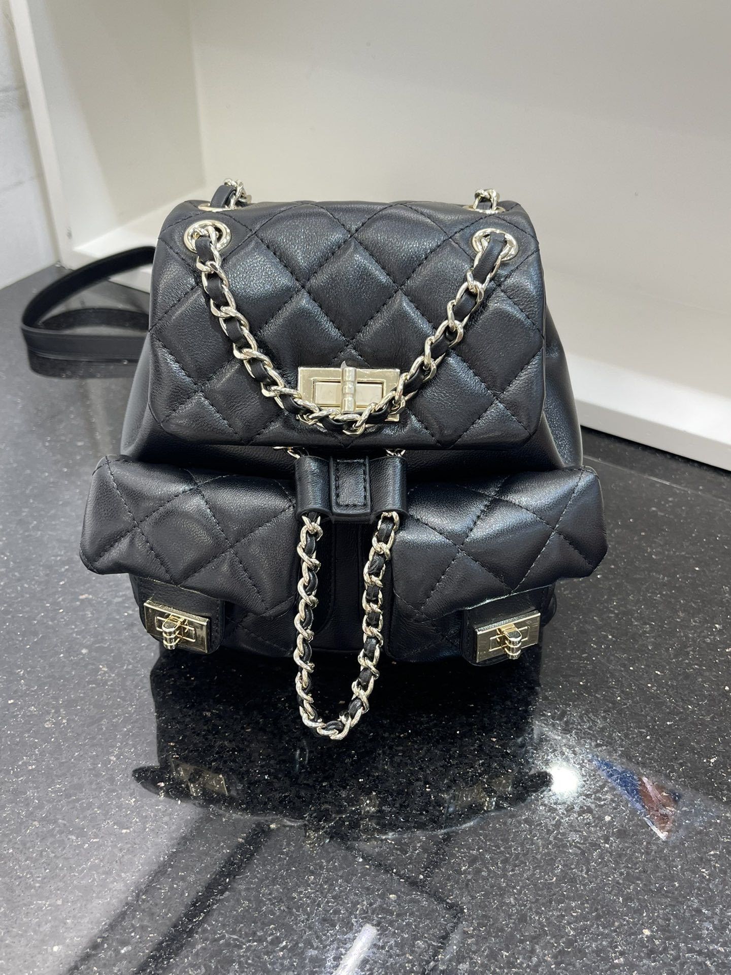 Genuine Leather Chain Backpack for Women, Fashionable Premium Shoulder Bag, Niche Designer Double Backpack for Ladies