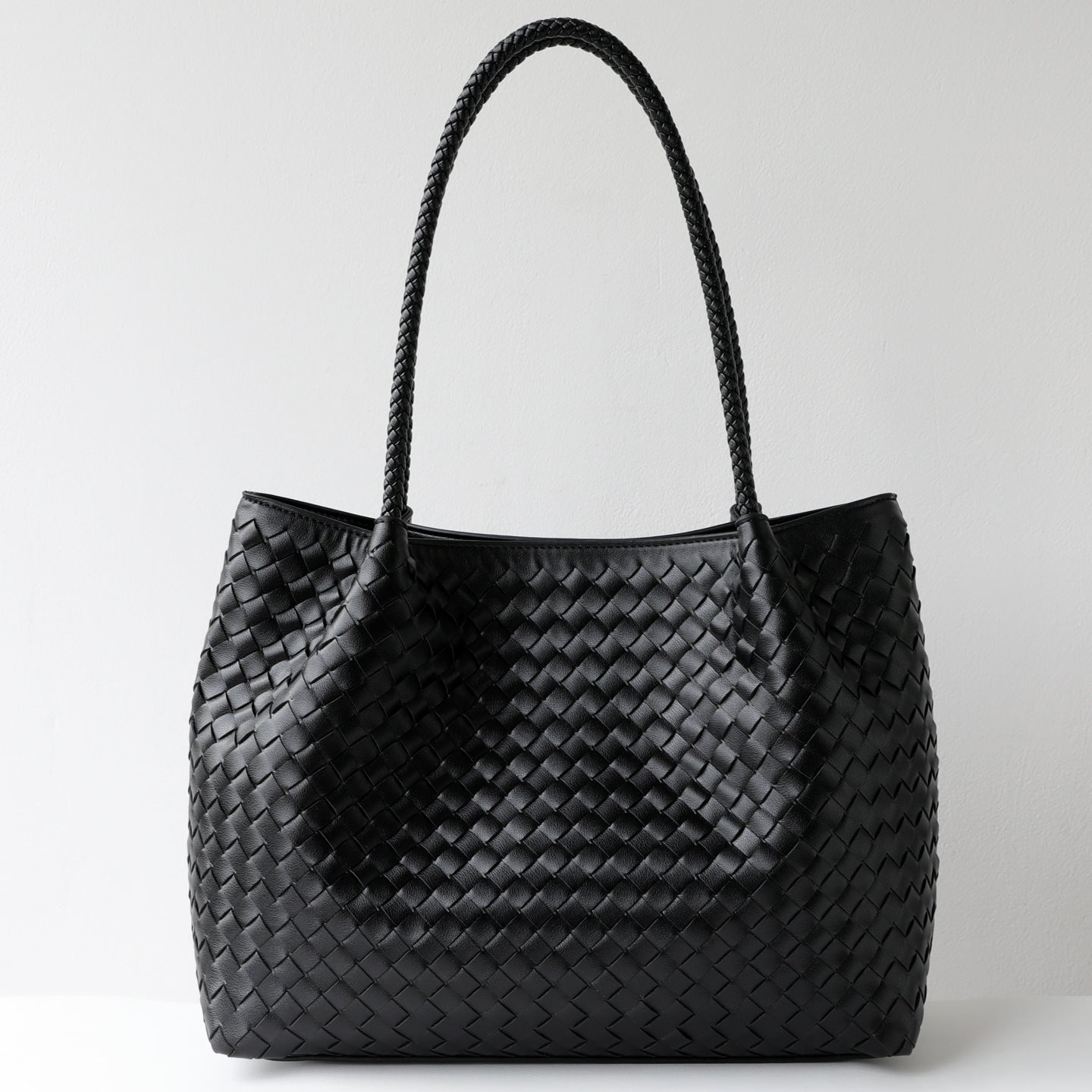 Handwoven Slouchy Underarm Bag for Women Niche Commuter Shoulder Handbag, Premium Versatile Purse with Relaxed Artisan Texture