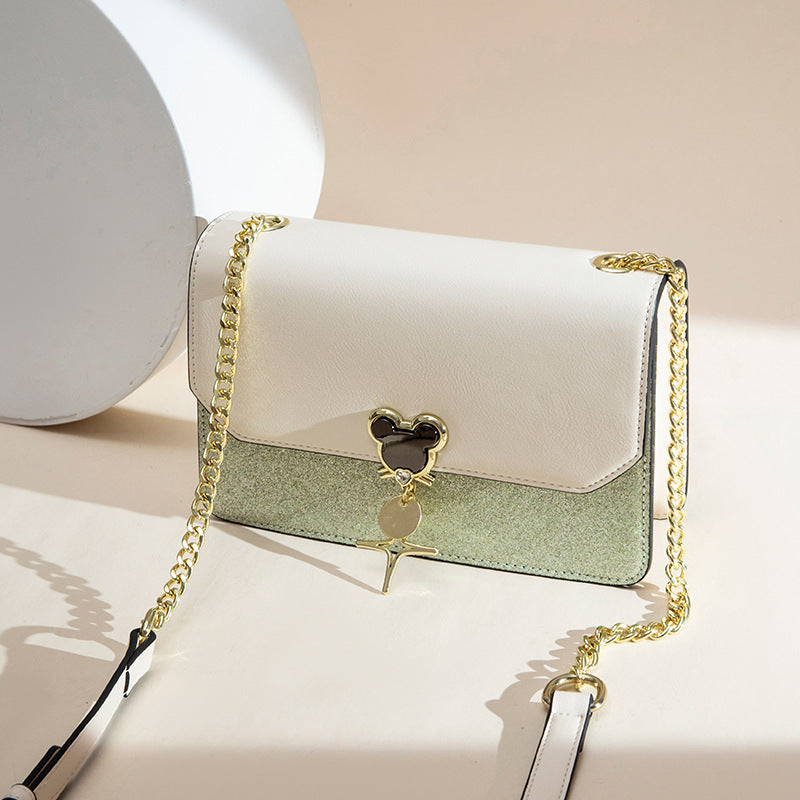 Chic Chain Mini Cross-Body Shoulder Bag for Women | New Niche Designer Handbag with Ins-Style Casual Vibe | Versatile Small Purse for Everyday Wear, Shopping & Travel | Trendy Must-Have Accessory for Fashion-Forward Ladies