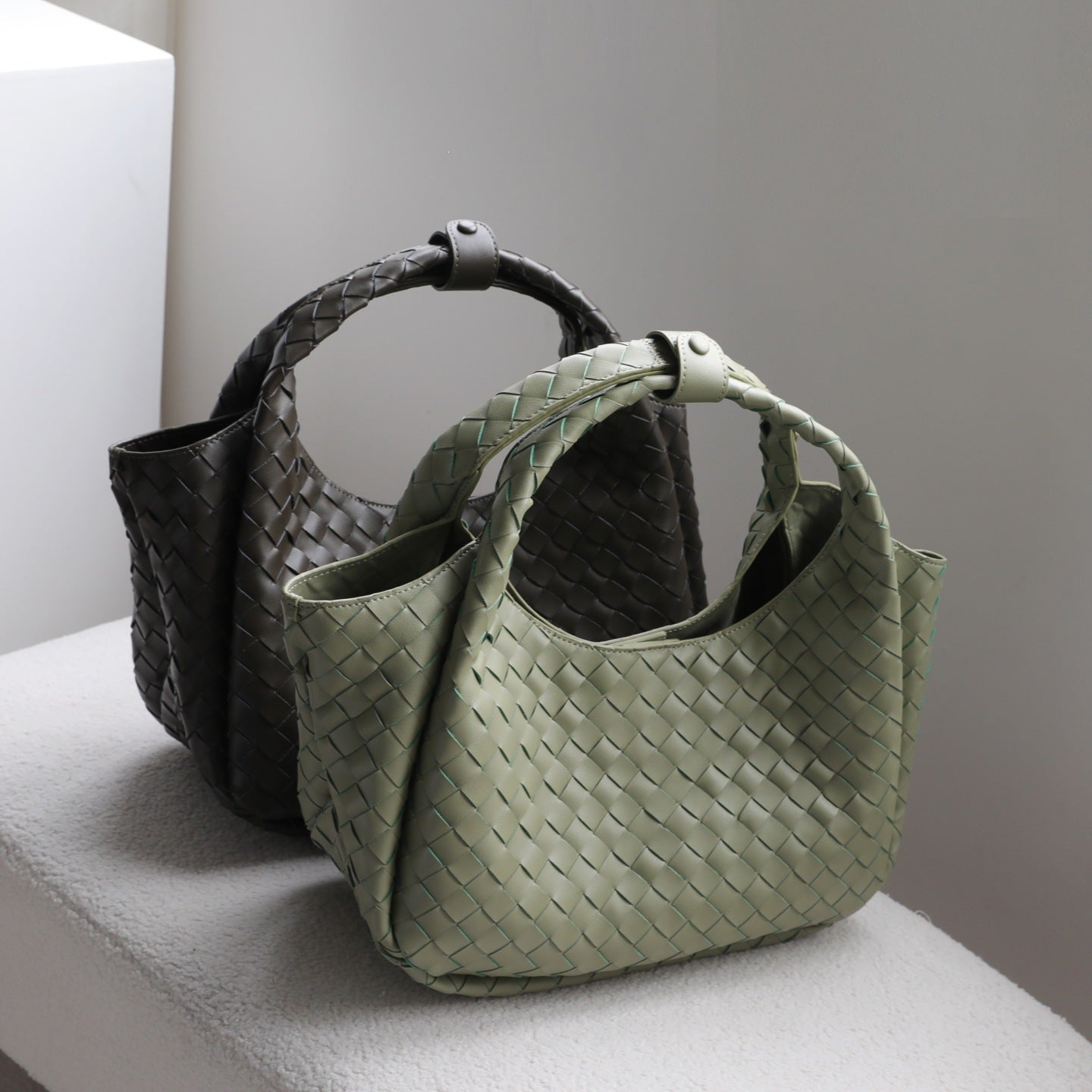Handwoven Genuine Leather Underarm Tote Bag for Women Large Capacity Shoulder Handbag, Minimalist Commuter Purse with Artisan Texture