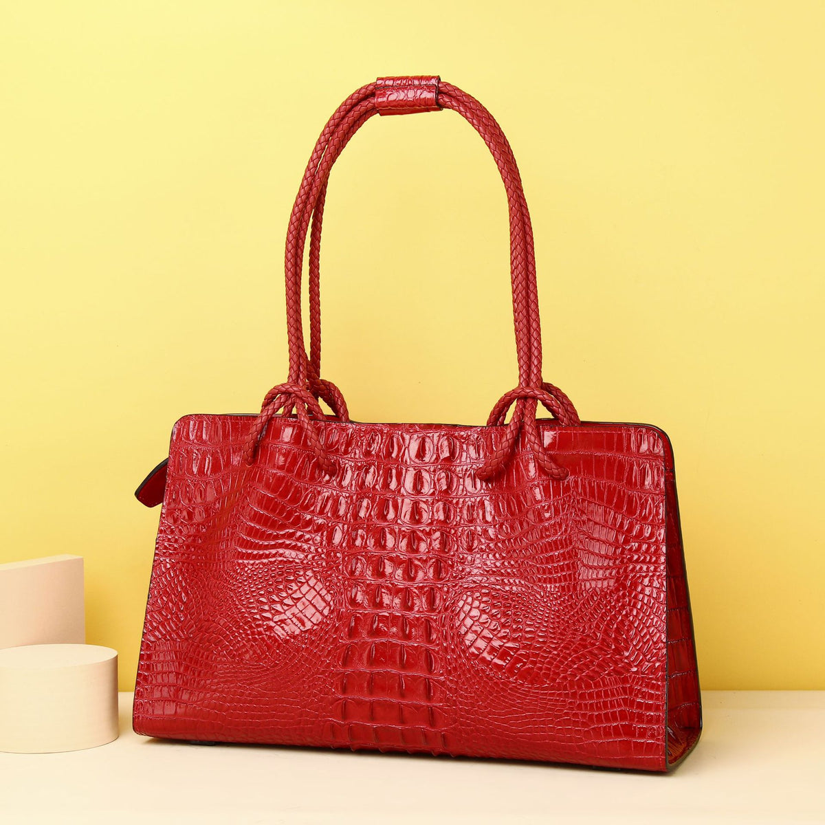 New Arrival Croc-Effect Classic Tote Bag for Women, A Large Capacity Shoulder Crossbody Handbag with Croc-Pattern Design
