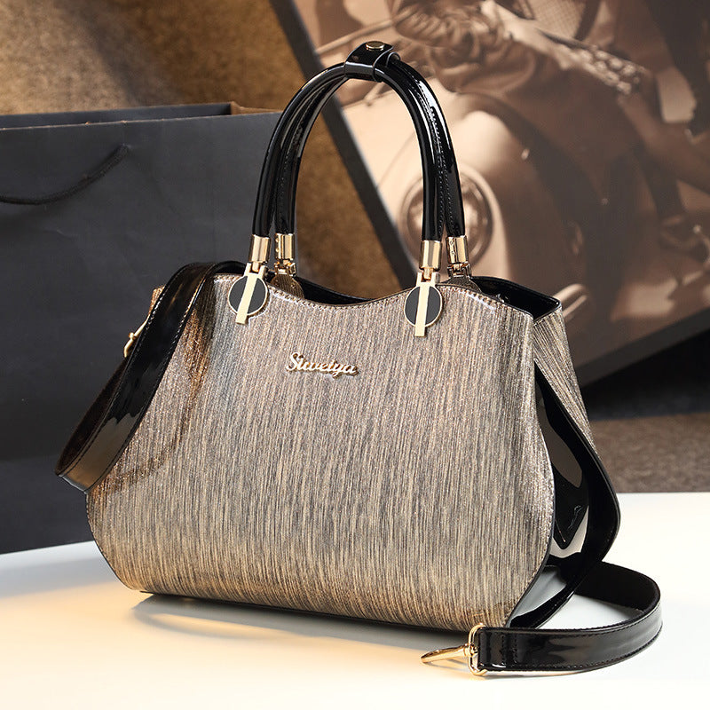 Large Capacity Tote Bag for Women Mother's Day Gift Middle-Aged Mom Shoulder Handbag, Versatile Elegant Purse with Spacious Design
