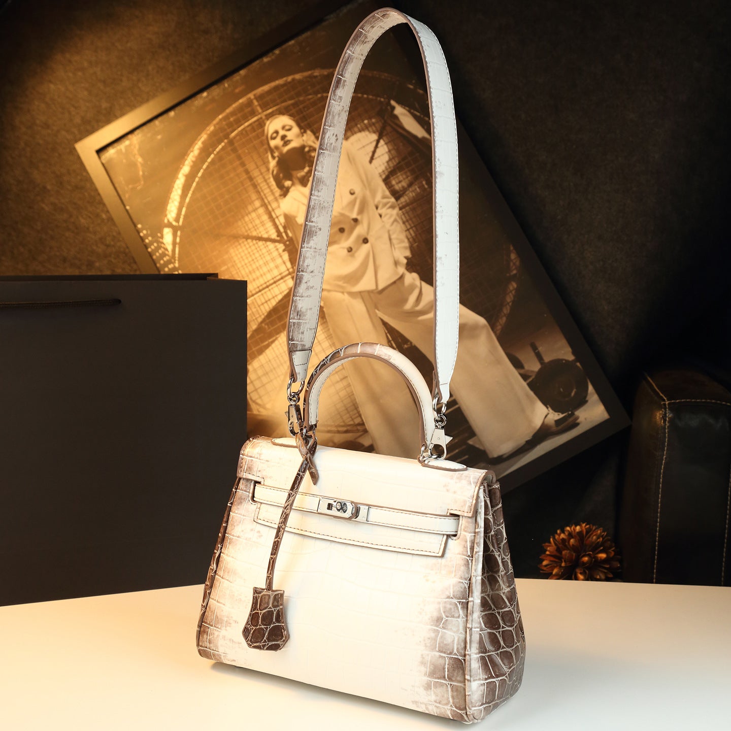 New Arrival Kelly-Inspired Croc-Effect Leather Bag for Women, A Minimalist Soft Leather Top-Handle Shoulder Crossbody Handbag with Urban Elegant Design