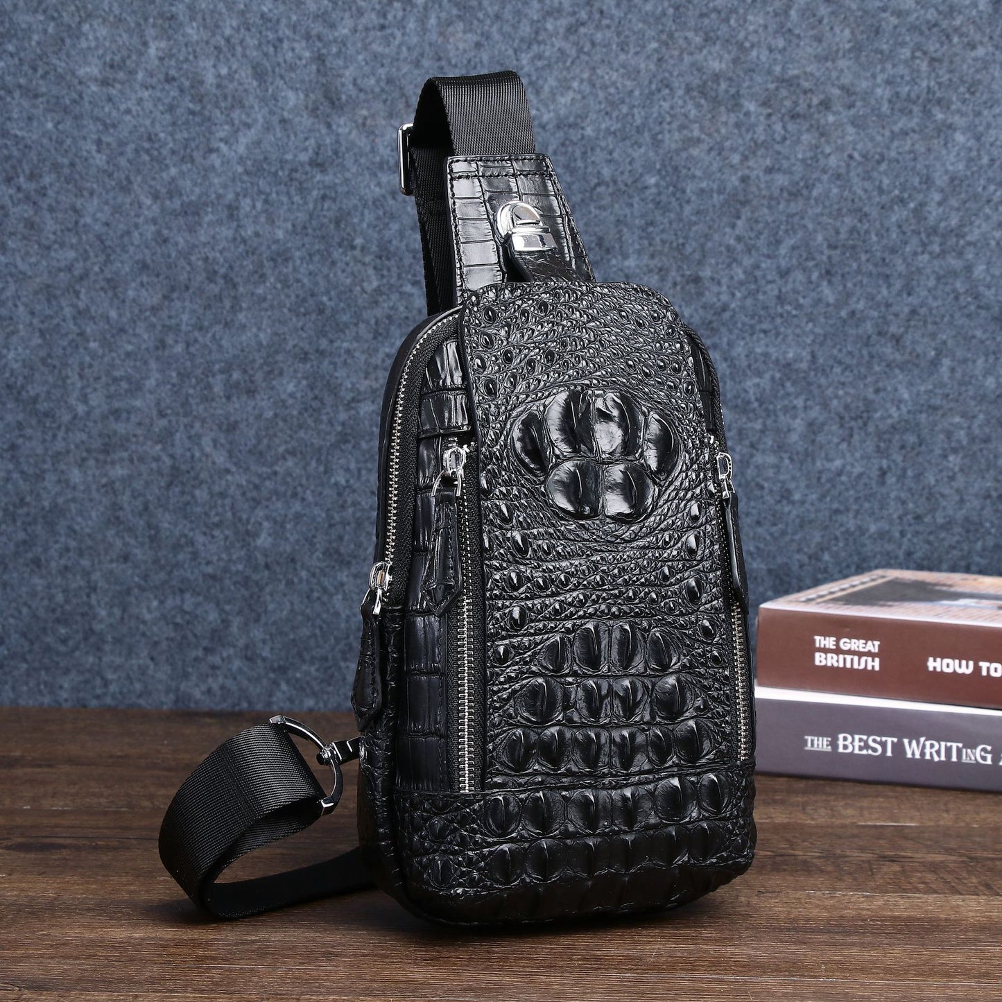 New Arrival Croc-Effect Casual Outdoor Chest Bag for Men, A Top-Layer Cowhide Crossbody Shoulder Waist Pack with Sporty Versatile Design
