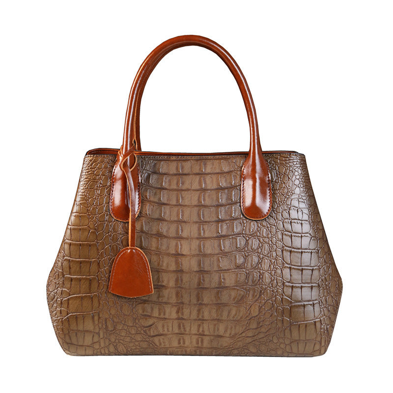 New Arrival Croc-Effect Genuine Leather Large Capacity Tote Bag for Women, A Fashionable Shoulder Handbag Perfect for Middle-Aged Moms
