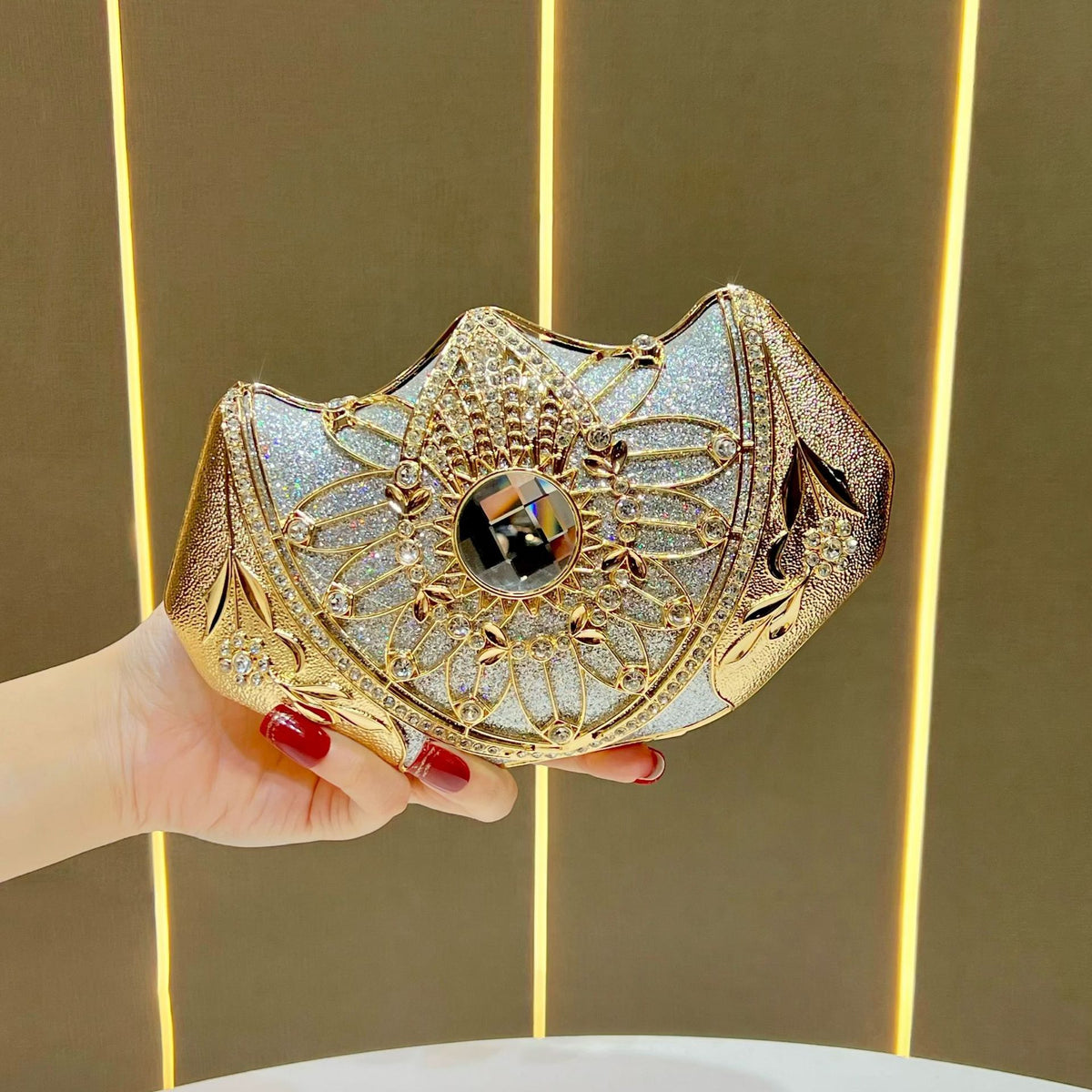 Elegant Rhinestone-Embellished Evening Clutch for Women, A Light Luxury Top-Handle Crossbody Bag  Chic Design & Exquisite Heavy-Duty Craftsmanship, Perfect for Banquets Weddings & Formal Events