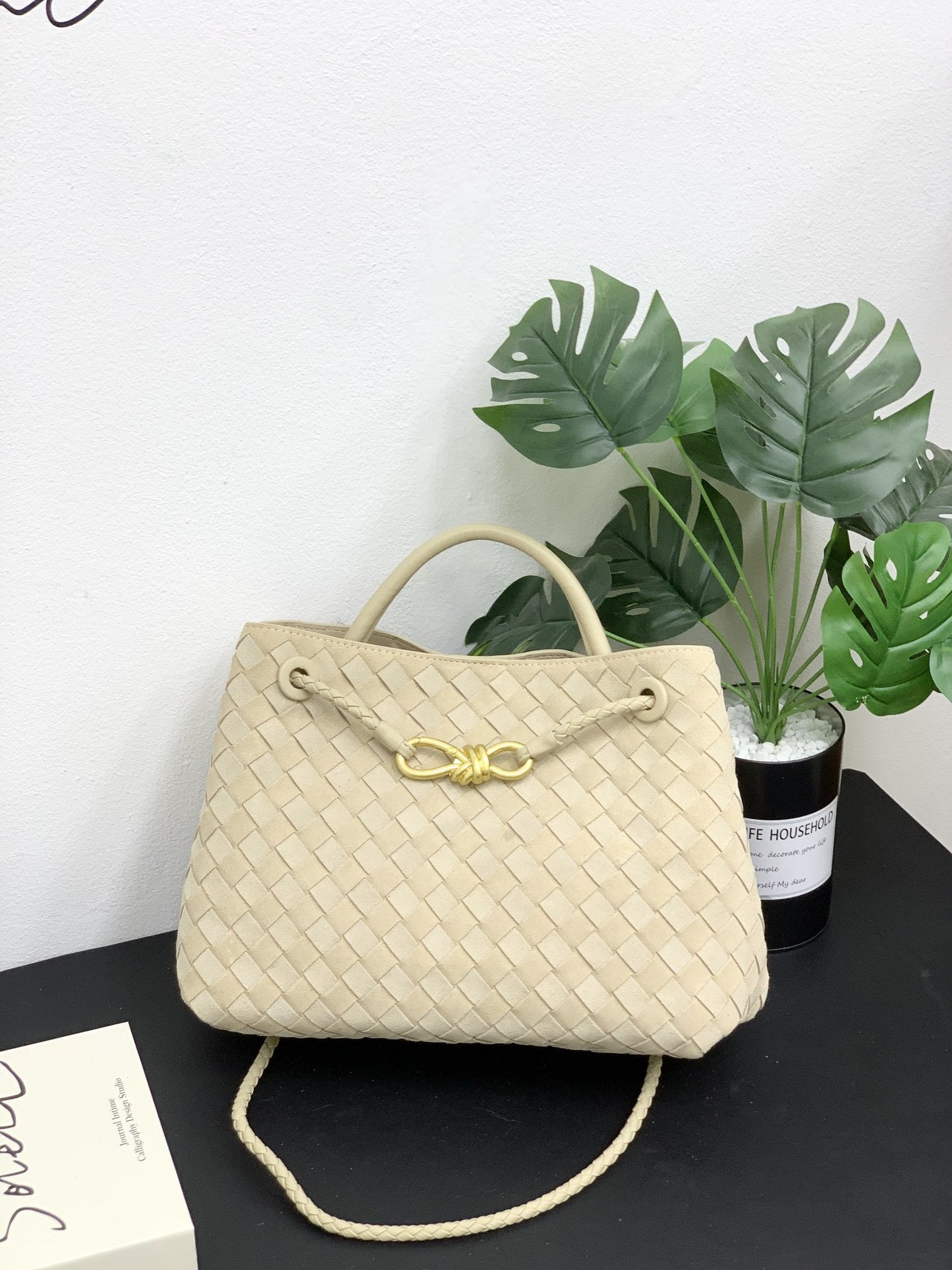 Genuine Leather Metal Bow Casual Handbag for Women, New Fashionable Top Handle Shoulder Crossbody Purse, Simple Chic Everyday Bag for Ladies