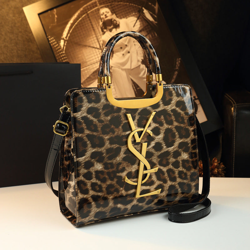 New Arrival Croc-Effect High-End Genuine Leather Handbag for Women, A Textured Shoulder Crossbody Top-Handle Bag with Versatile Design
