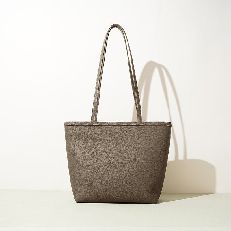 Niche Designer Large Capacity Tote Bag with Zipper, Top Layer Cowhide Shoulder Handbag, Perfect for School and Daily Commute for Women