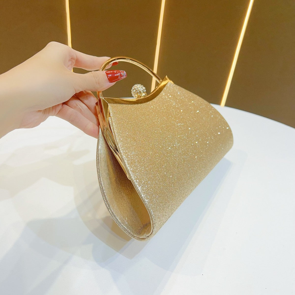 Dazzling Sequin Party Clutch for Women, A Glamorous KTV Top-Handle Crossbody Shoulder Bag with Sparkly Embellished Design, Perfect for Bridal Events Banquets Night Out Parties & Special Occasions