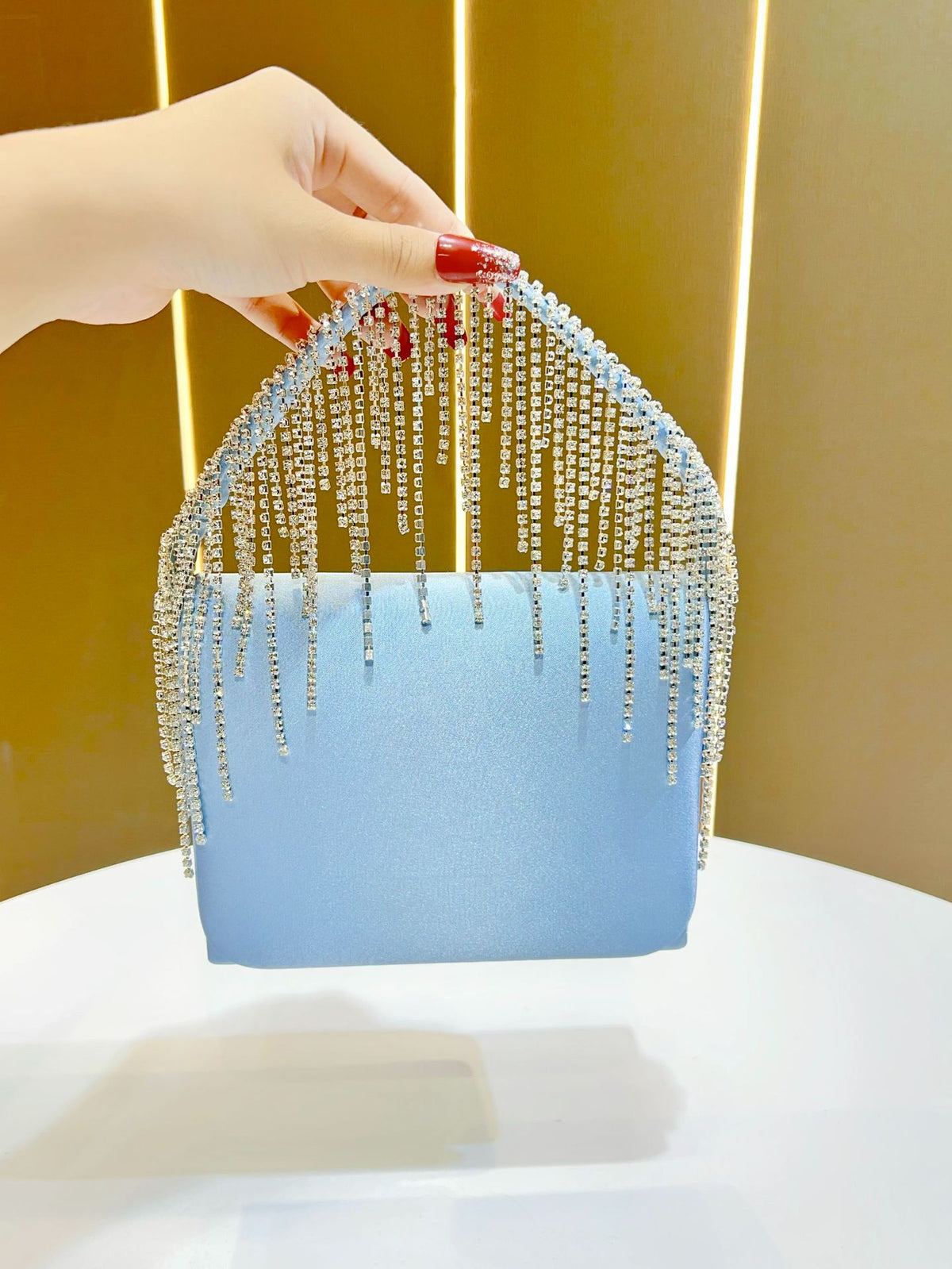 Women's Premium Evening Clutch, Glamorous Top-Handle Crossbody Shoulder Bag with Versatile Handheld Design, Elegant Purse