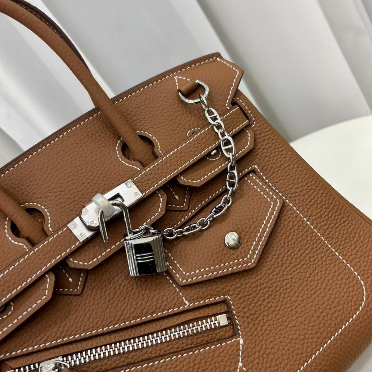 New Arrival Top-Layer Cowhide Leather Biker Birkin-Inspired Tote Bag for Women, Front Zipper Detail with Spacious Large Capacity, Versatile Top-Handle Crossbody Handbag for Everyday Style