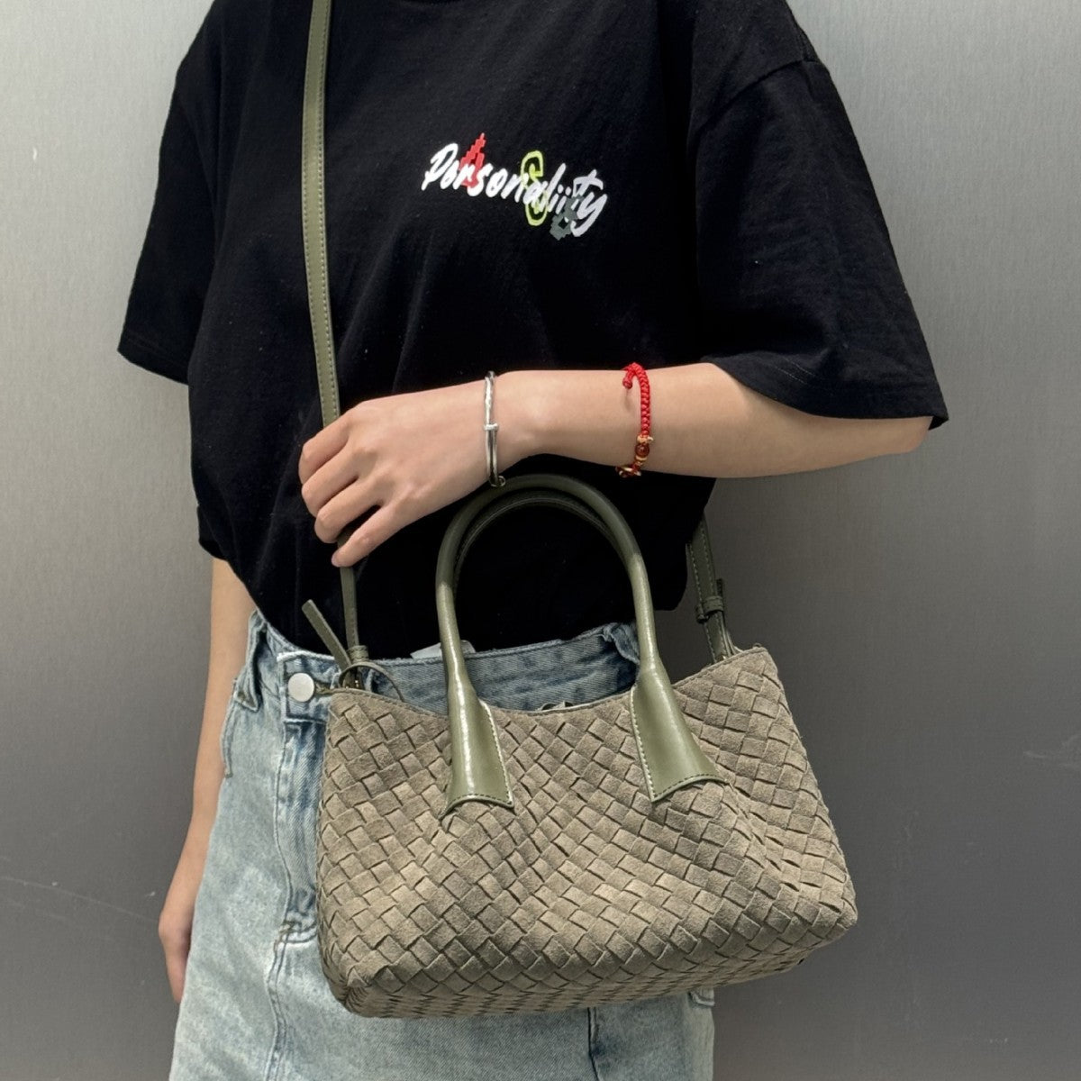 First layer cowhide matte woven tote bag, portable messenger, one shoulder, underarm bag, large capacity mommy bag, women's