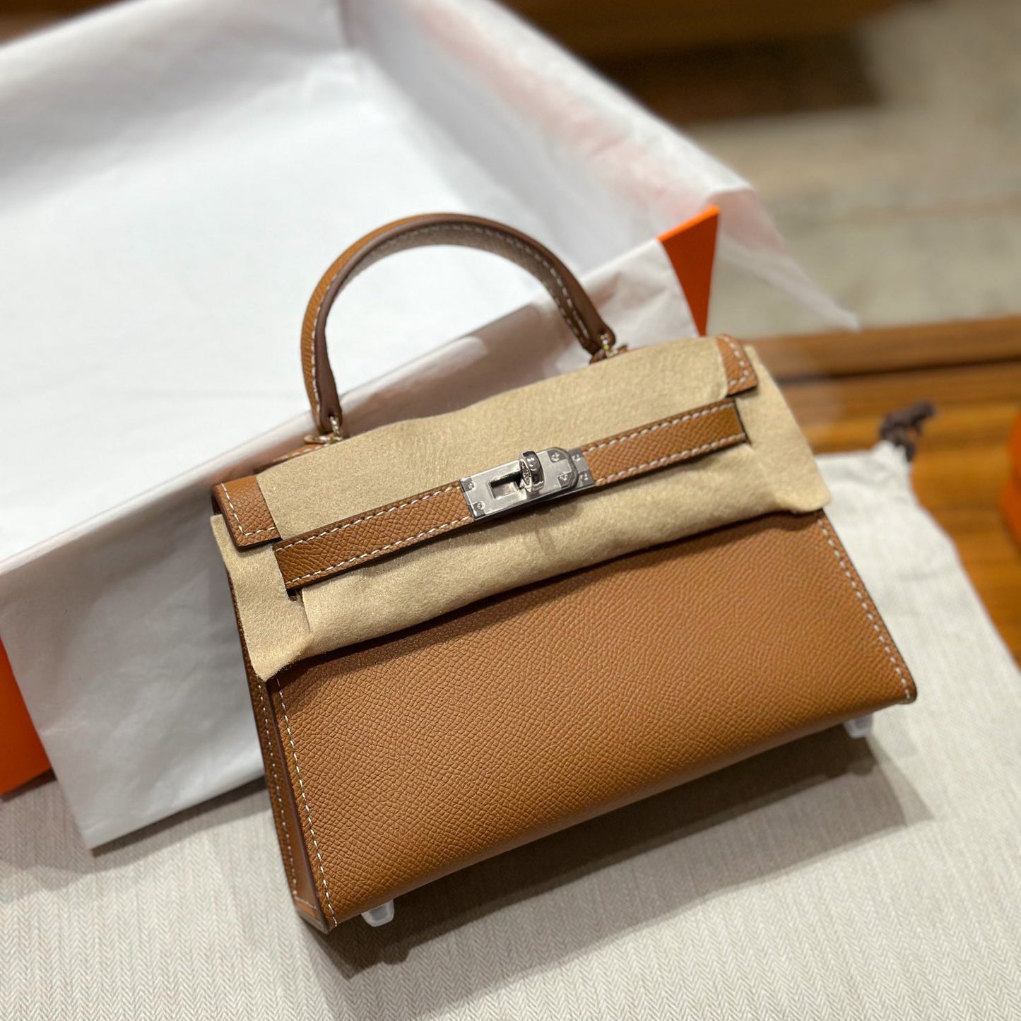 Genuine Leather Palm Pattern 2nd Gen Kelly-Style Handbag for Women, Gold & Silver Hardware Top Handle Shoulder Crossbody Purse, Fashionable Bag for Ladies