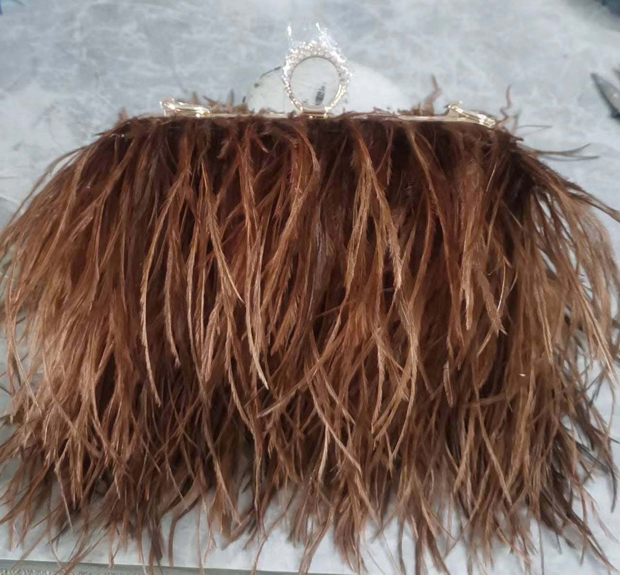 Genuine Ostrich Feather Evening Bag for Women, Fashionable Chain Shoulder Purse, Trendy Clutch Handbag for Parties and Weddings