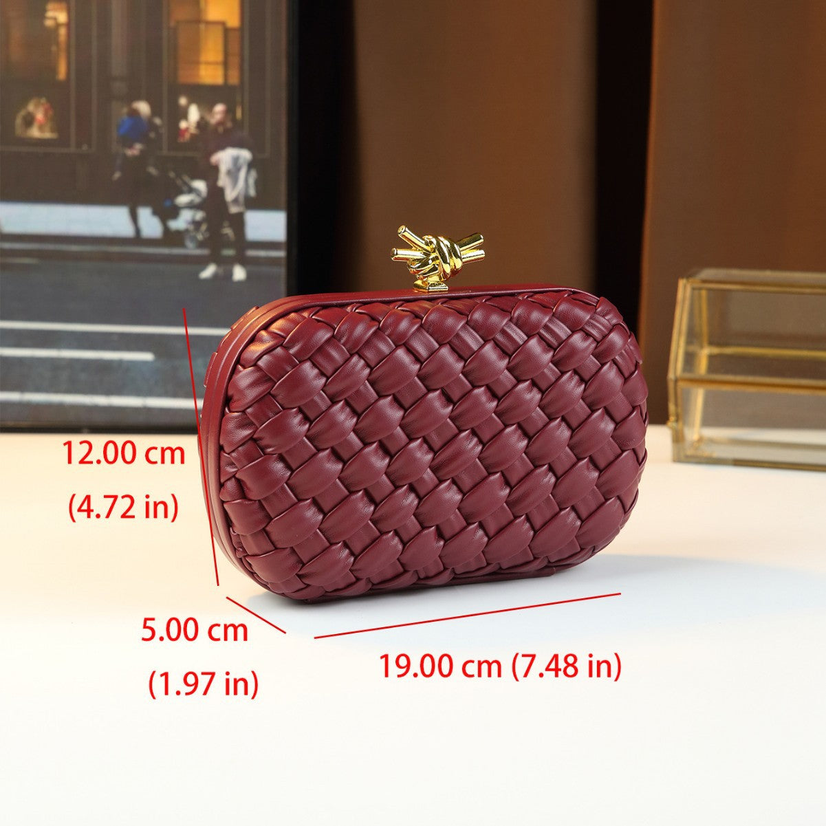 New Arrival Woven Makeup Bag for Women, A Minimalist Classic Small Crossbody Shoulder Purse Perfect for Banquets & Everyday Use
