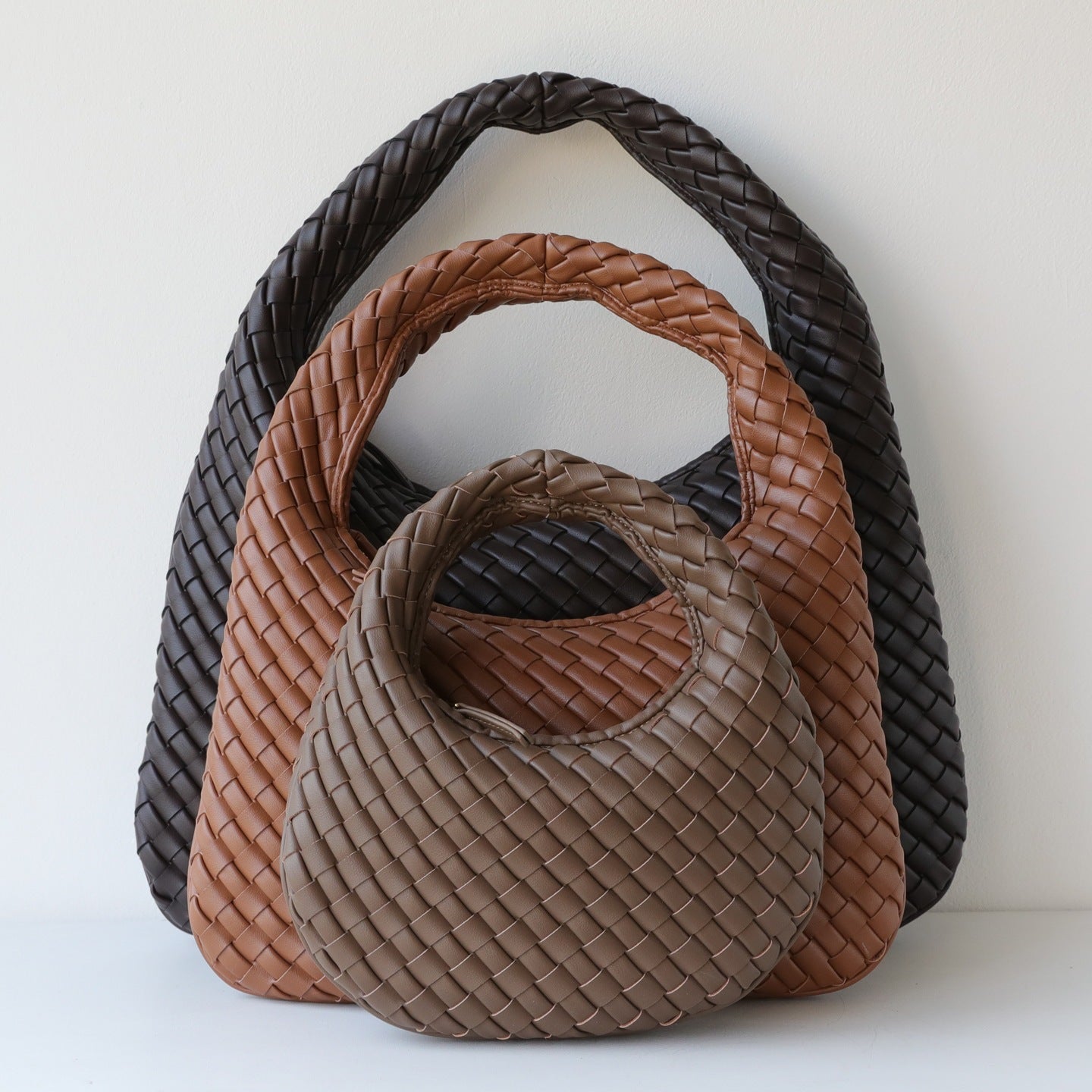 Handwoven Hobo Dumpling Bag for Women Genuine Leather Shoulder Underarm Handbag, Versatile Spring Summer Purse with Artisan Texture