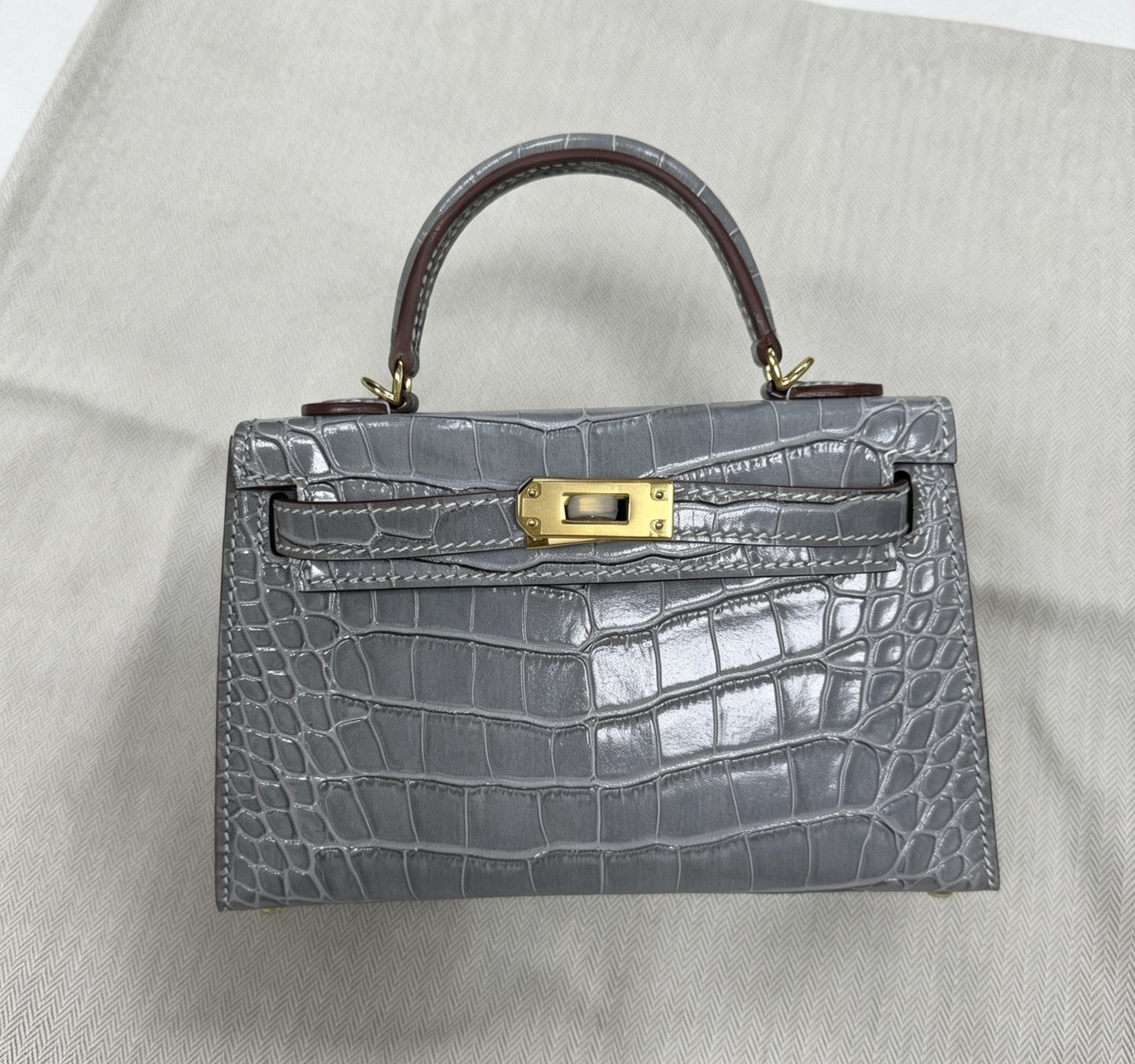 Premium Mini Kelly-Inspired Fully Hand-Stitched Croc-Effect Leather Bag for Women, Stainless Steel Hardware Top-Handle Crossbody Purse, A High-Quality Alternative to Designer Styles