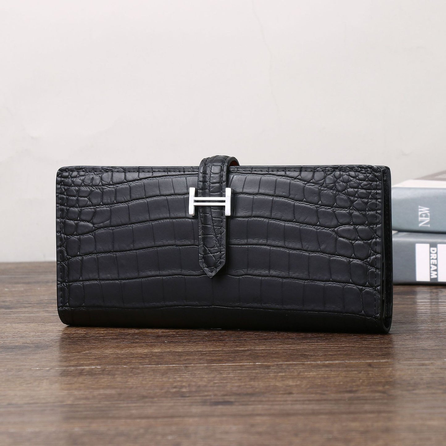 New Arrival Matte Croc-Effect Suit Clutch Wallet for Men & Women, A Multi-Functional Card Holder with Snap Closure & Multiple Card Slots, Perfect Business Accessory