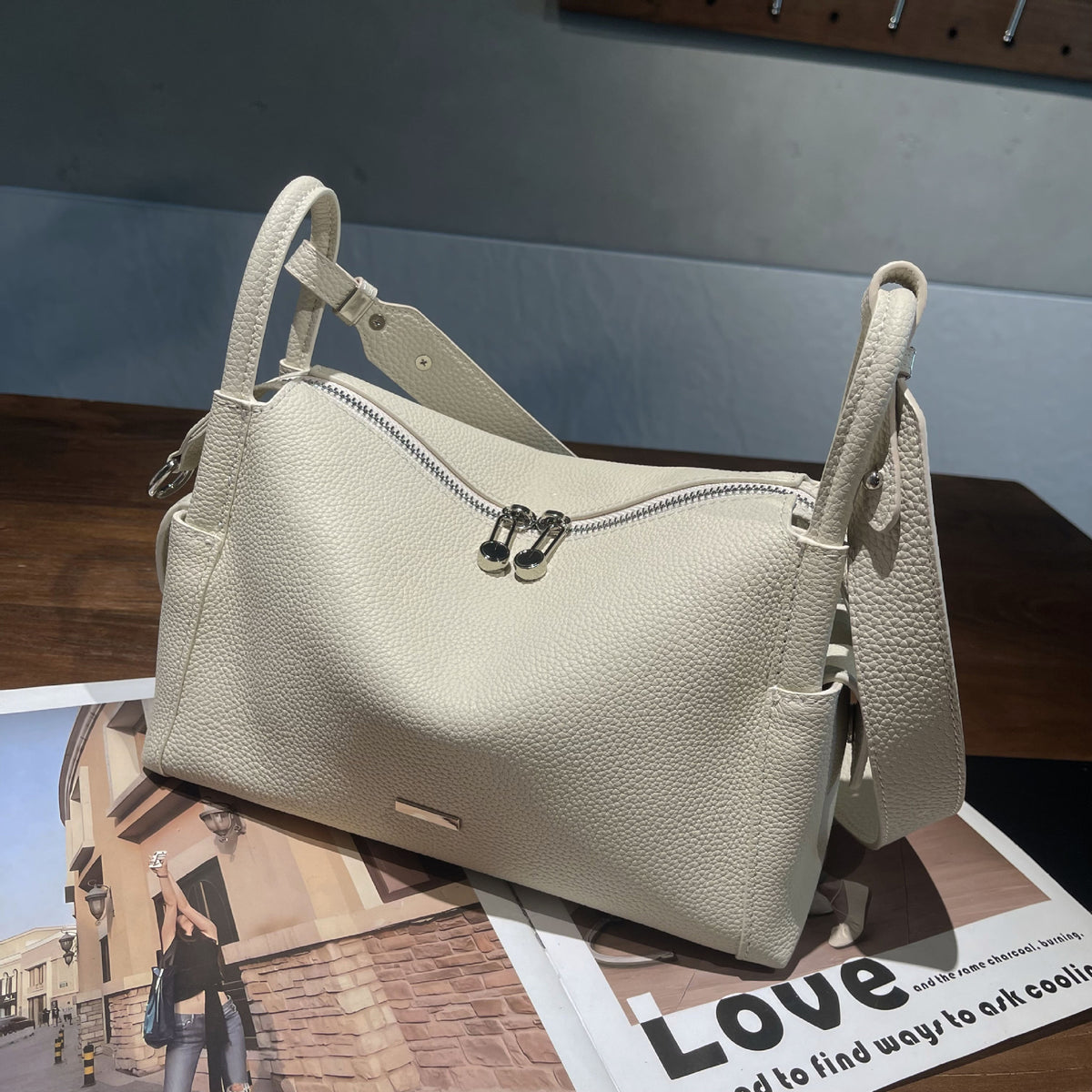 Genuine Top Layer Cowhide Pillow Bag for Women, New Fashionable Bestseller Shoulder Crossbody Top Handle Purse, Casual Everyday Handbag for Ladies